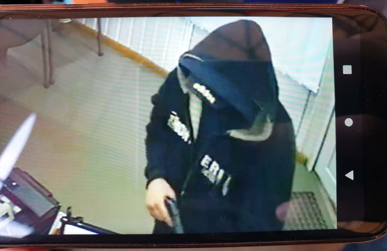 В Полтаве разыскивают вооруженного разбойника (фото)
