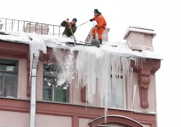 Крыши школ в Полтаве очистят от снега и льда