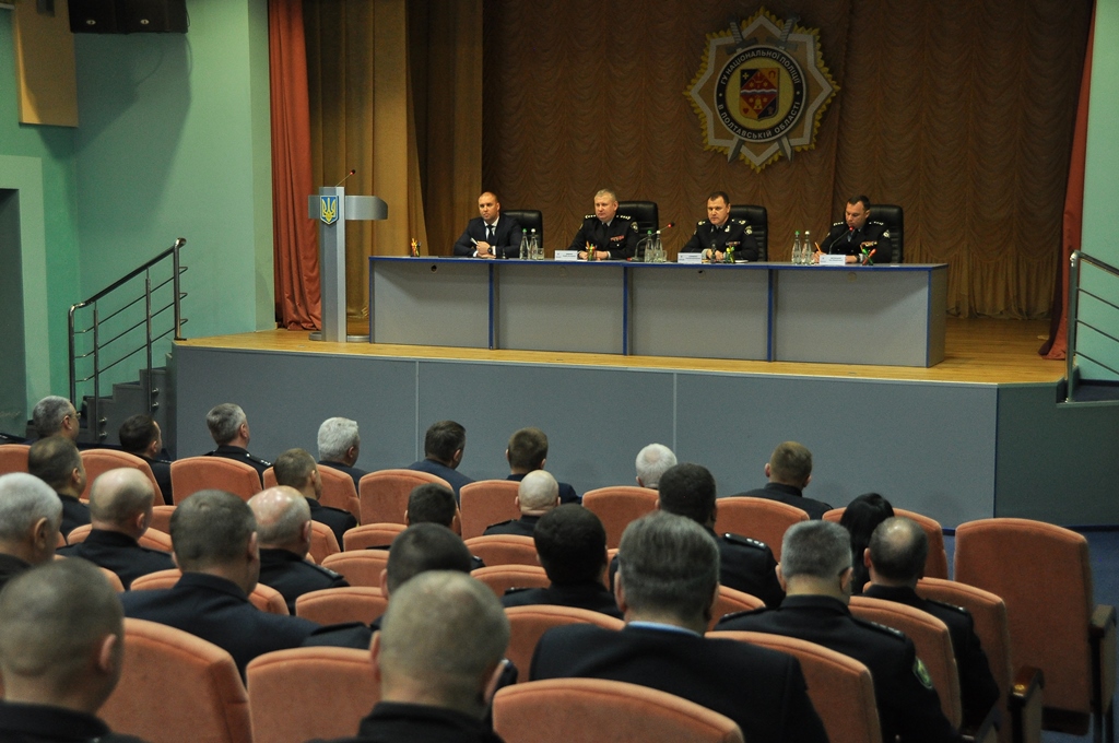 Руководство полиции должно стать на путь искоренения коррупции - Олег Синегубов