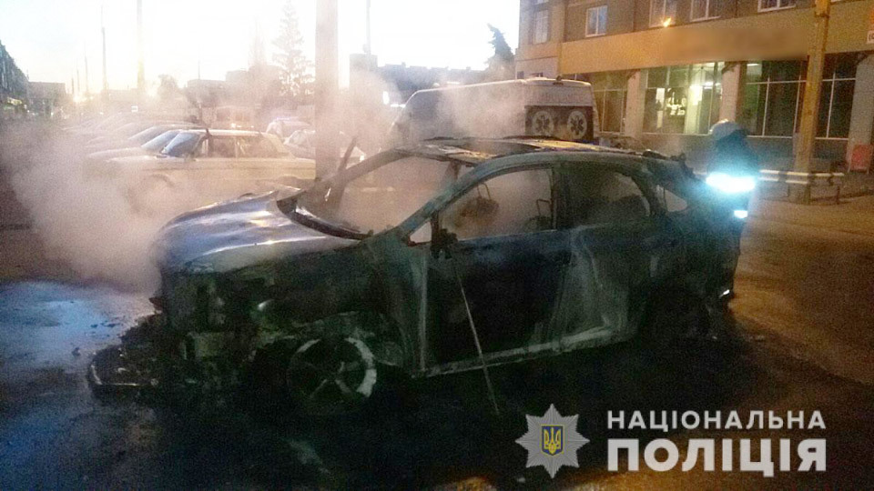 Утром в Кременчуге сгорел Lexus