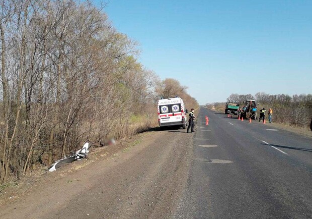 На дороге Карловка-Красноград разбился мотоциклист