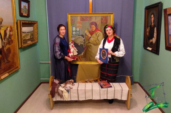 В Полтаве состоится онлайн-выставка одной картины и мастер-класс по завязыванию украинского платка