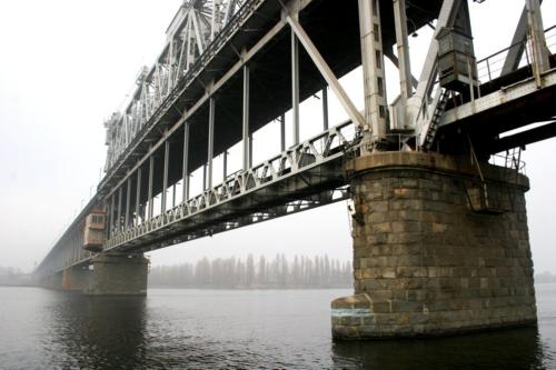Ремонтные работы на мостовом переходе через Днепр восстановлены