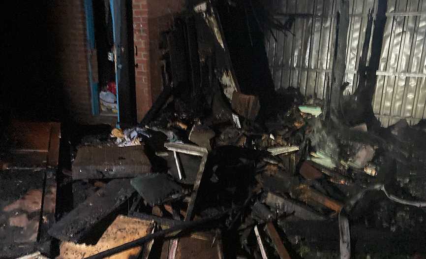 В Полтаве спасатели потушили пожар в хозяйственном здании