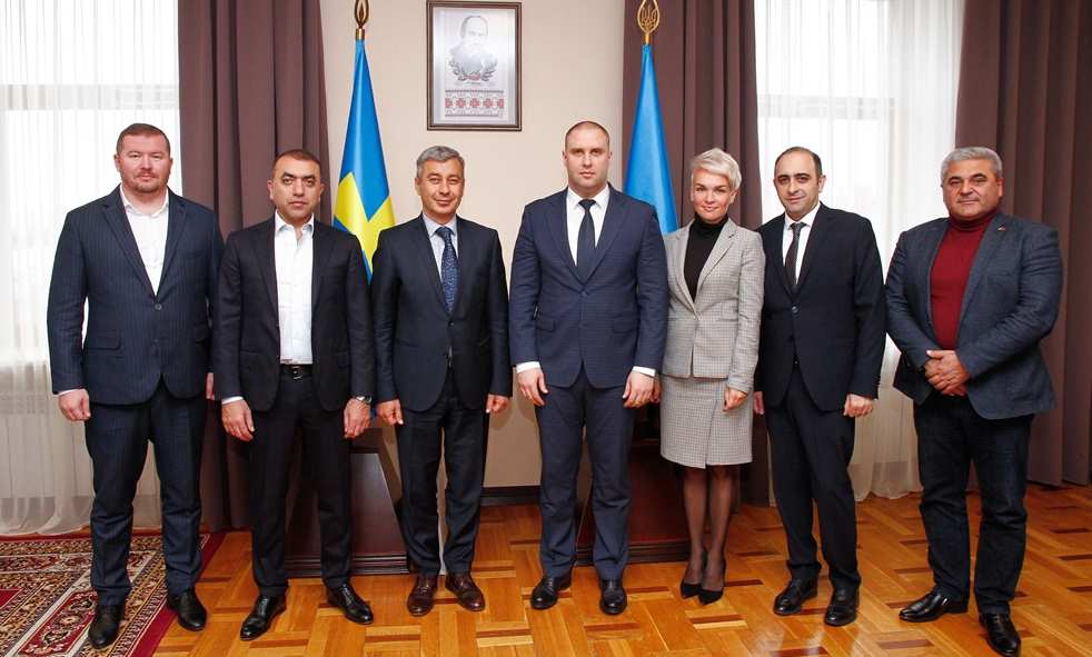 Олег Синегубов встретился с Чрезвычайным и Полномочным Послом Республики Армения