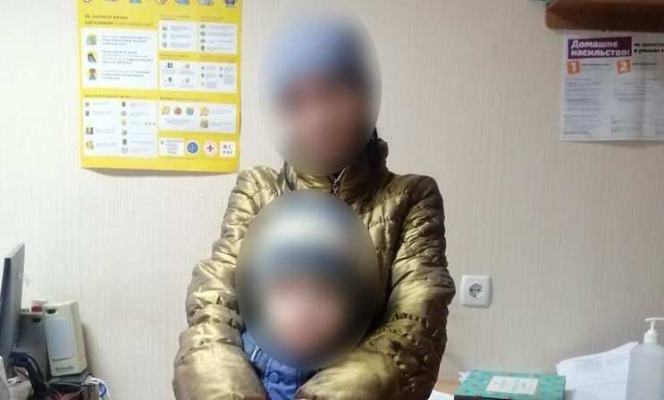 На Полтавщине полиция всю ночь искала мать с ребенком