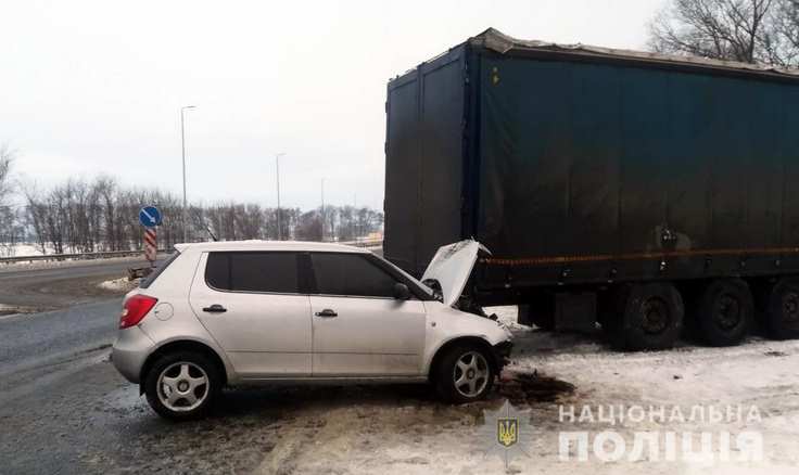 На Полтавщине полиция выясняет обстоятельства ДТП, в котором травмированы три человека, двое из которых дети