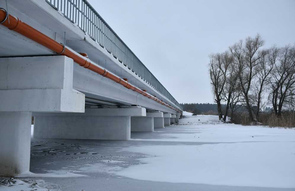 В селе Черкасовка Новоселовской общины восстановили мост через реку Коломак