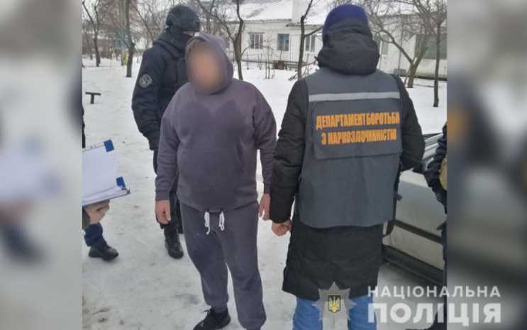 На Полтавщине полиция пресекла противоправную деятельность группы лиц, причастных к распространению наркотиков