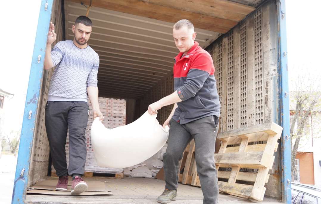 Полтавская ОВА передала 10 тонн гуманитарной помощи волонтерскому штабу в Лубнах