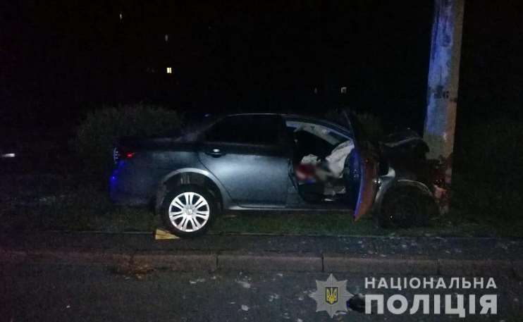 Водитель легковушки, погибший в Полтаве в результате столкновения с электроопорой, находился в состоянии опьянения