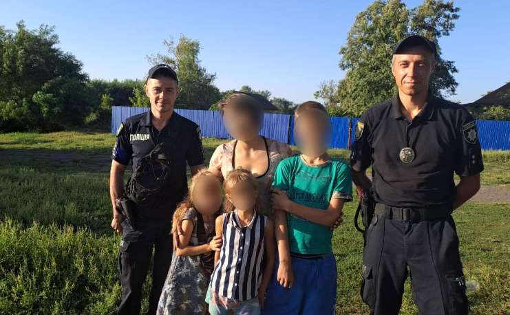Полиция Полтавщины разыскала без вести пропавшую мать с тремя малолетними детьми