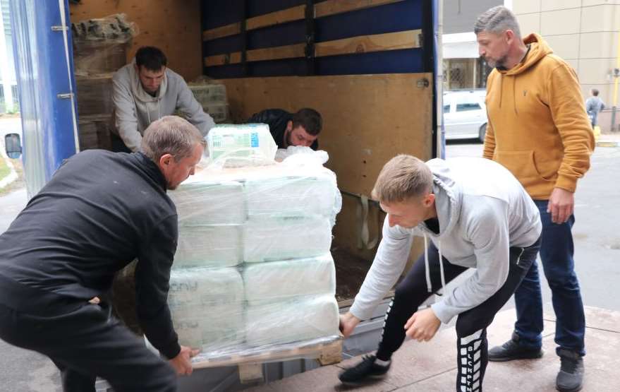 Гуманітарна організація «Інтерсос» передала допомогу для ВПО