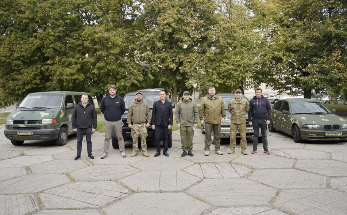 Військовим Полтавщини передали ще 4 автівки