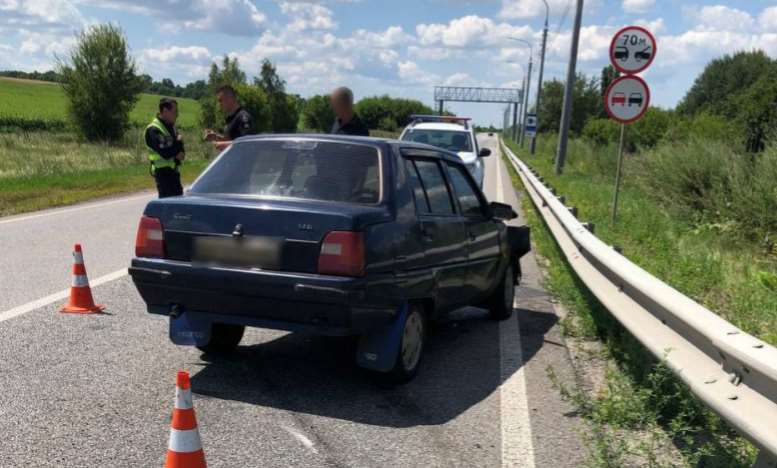 На Полтавщине полиция устанавливает обстоятельства ДТП в котором пострадала пассажирка автомобиля ЗАЗ