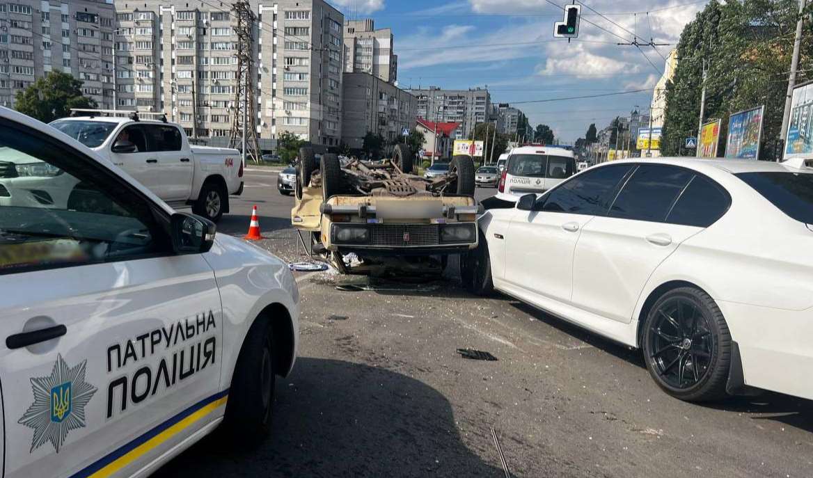 Полиция Полтавщины выясняет обстоятельства ДТП с пострадавшими