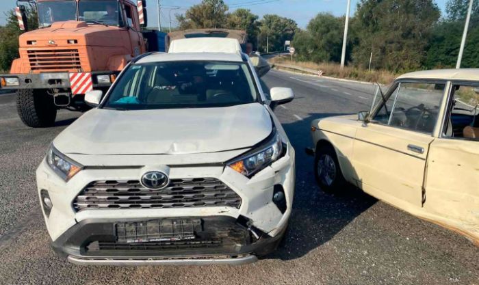 На Полтавщині поліція встановлює обставини ДТП, в якій травмувалась пасажирка