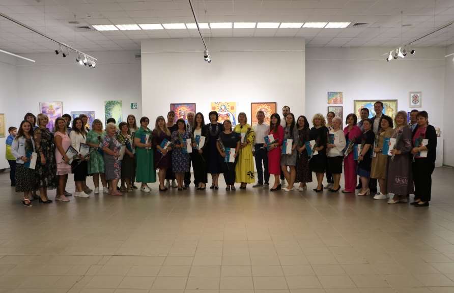 Педагогов Полтавской громады поздравили с профессиональным праздником