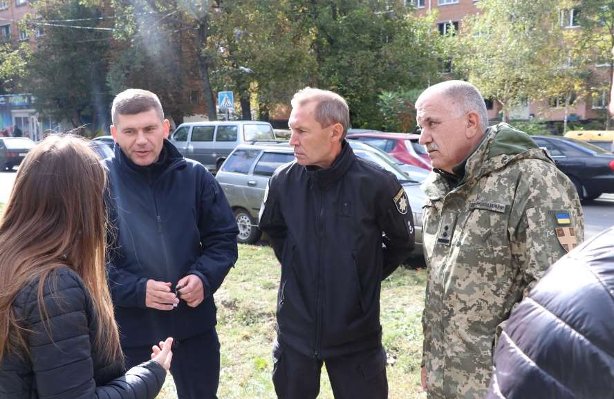 У Полтаві планують заборонити парковку транспорту на одній з вулиць