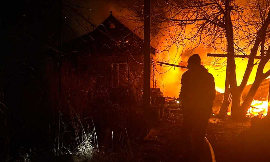 На Полтавщине полицейские спасли из пожара 54-летнюю жительницу Кременчугского района