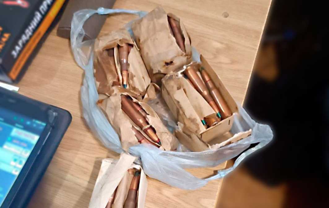 В Полтаве в мусорном баке обнаружили патроны в мусорном баке