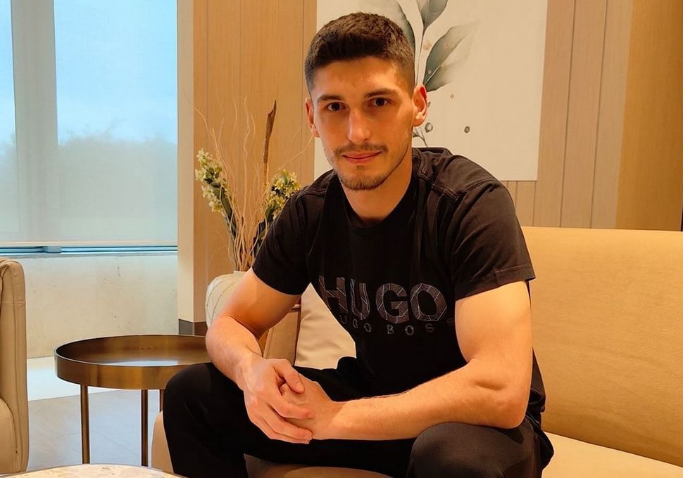 “Ворскла” підписала контракт з албанським захисником