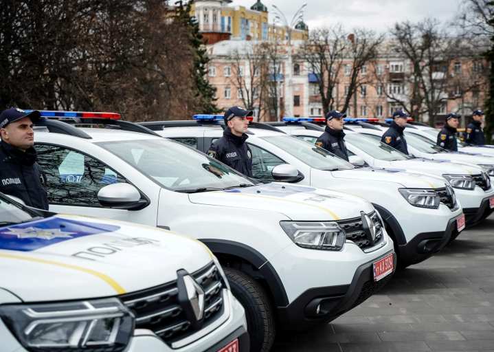 Патрульна поліція Полтавщини отримала нові автівки