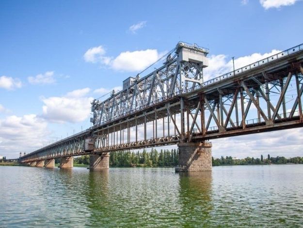 В Кременчуге на два дня перекроют мост через Днепр