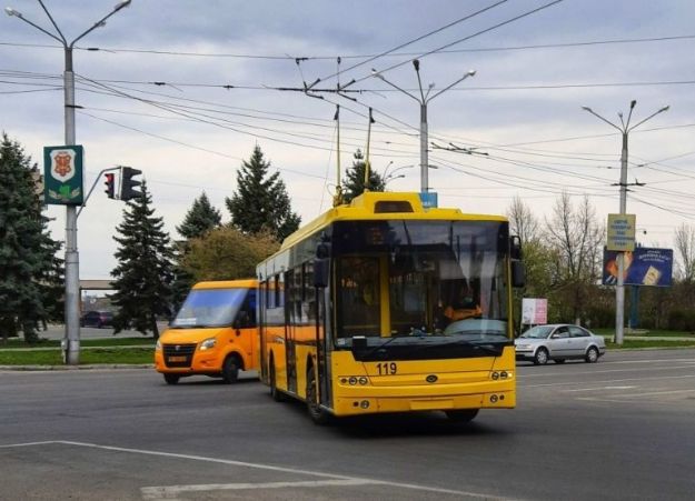 У Полтаві влаштовують тролейбусну екскурсію до Дня міста