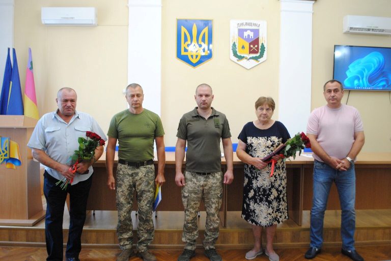 Рідним двох полеглих захисників з Полтавщини передали державні нагороди