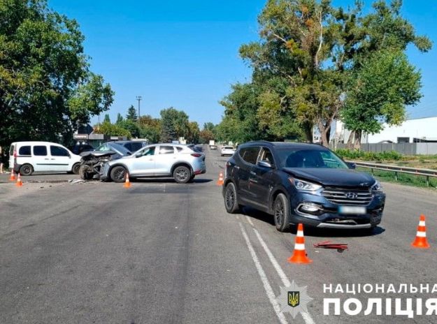 В Полтаве - тройное ДТП: пострадала женщина