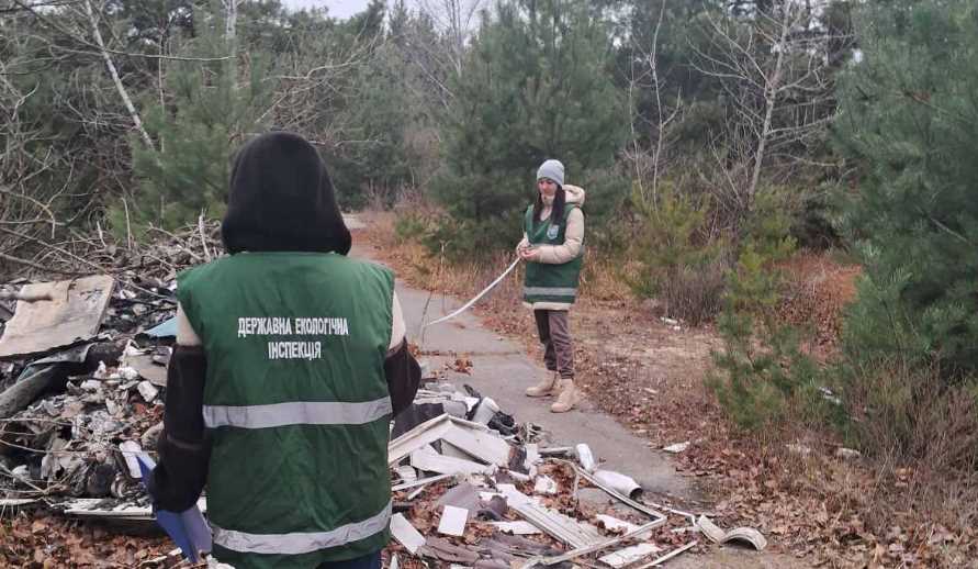 На Полтавщине убрали стихийную свалку мусора