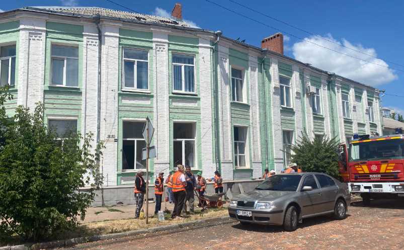Від російської атаки постраждали школа та дитсадок у Полтаві