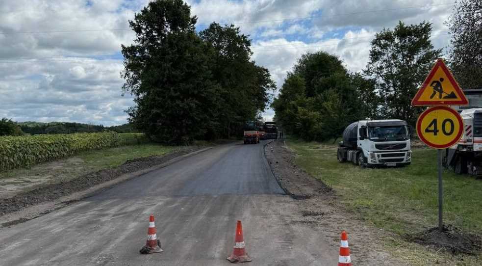 На Полтавщине за неделю восстановили более 14 тысяч квадратных метров дорог
