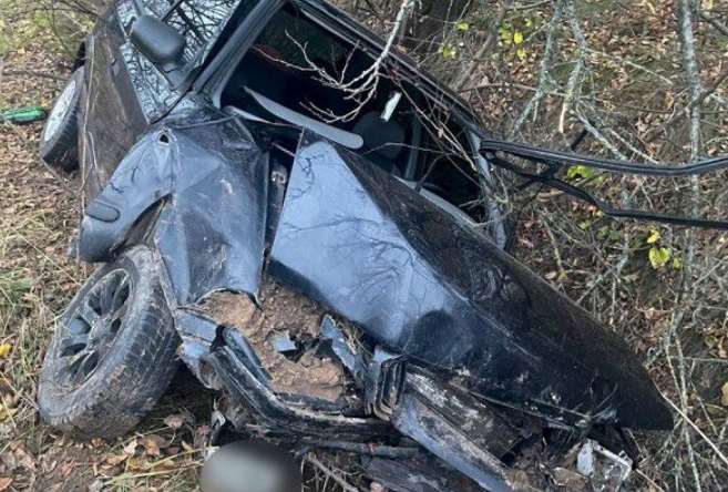 На трассе Полтава – Александрия автомобиль слетел с дороги