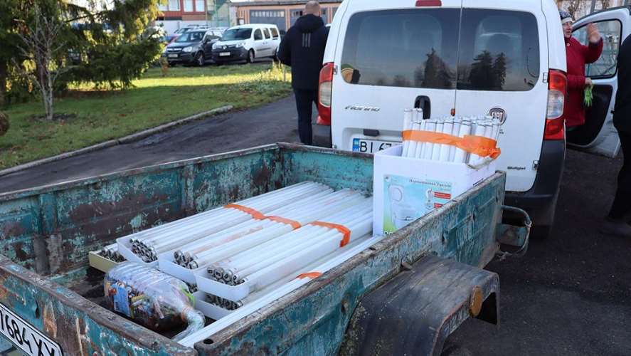 Решетилівська громада передала небезпечні відходи на утилізацію: 1688 ламп, 42 термометри та 327 кілограмів батарейок