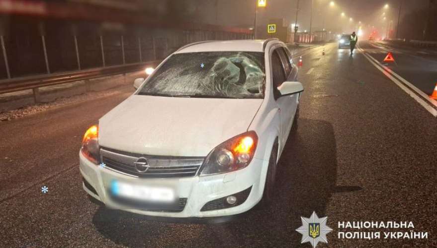 У Полтаві на пішохідному переході травмовано чоловіка: поліція шукає свідків