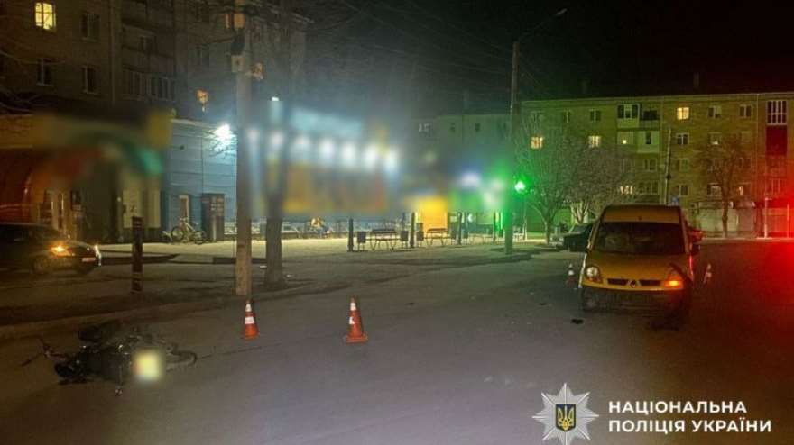 У Решетилівці мотоцикл зіткнувся з легковиком: постраждав підліток