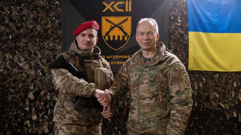 Захисник із Полтавщини отримав нагороду від Головнокомандувача ЗСУ