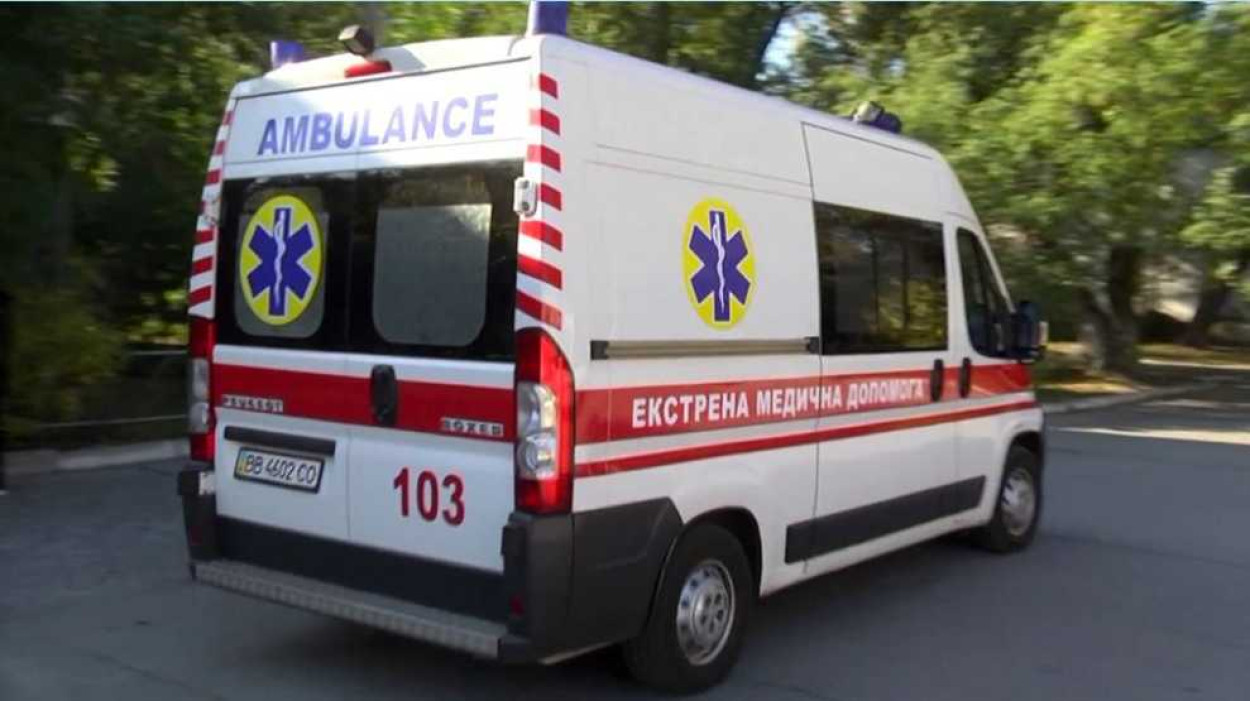 На Миргородщині чоловік побив лікаря «швидкої», який прибув на виклик