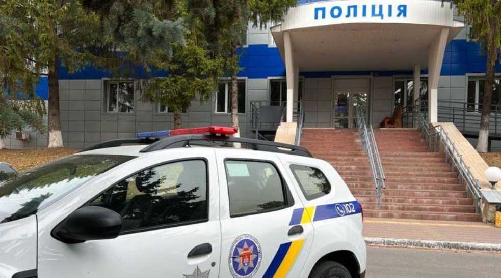 Різанина у Миргороді: підозрюваного в ножовому пораненні родича взяли під варту