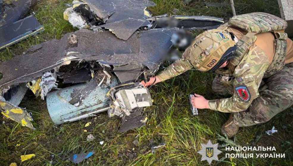 Вибухотехніки поліції знешкодили бойові частини ворожих дронів, які не здетонували під час атаки на Полтавщину