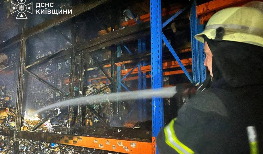 За сутки россияне повредили семь объектов в Киевской области