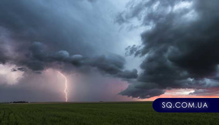 Дощі та грози: на Полтавщині оголосили штормове попередження