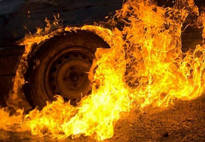 На Полтавщині за один день згоріло два трактори